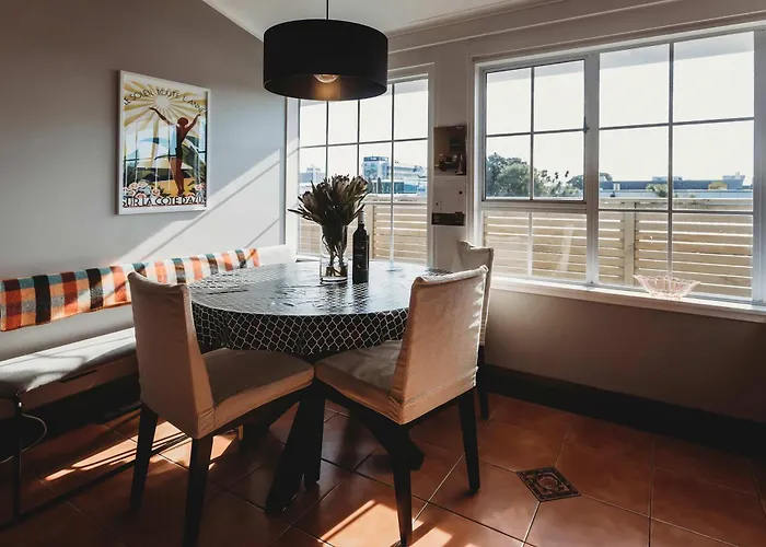 Timata Ora - 7Br Family Home In Prime Location